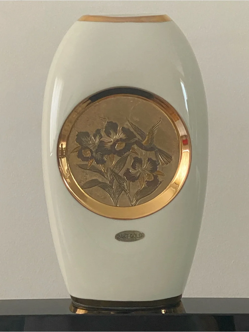 1980s - Chokin Vase - Hummingbird & Irises